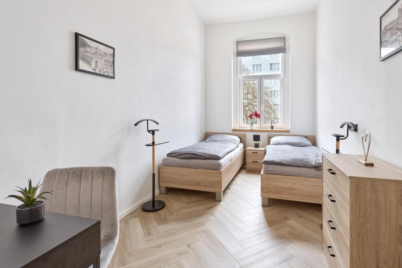 Apartment Nicol Karlovy Vary Exterior photo